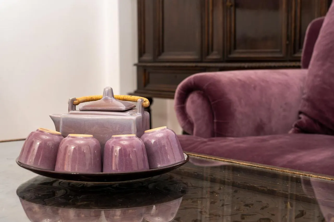 شقة بوخارست  في Rare Vintage 1Br Apt W Balcony & Self Check In رومانيا