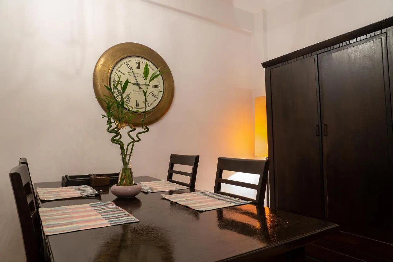 Rare Vintage 1Br Apt W Balcony & Self Check In Apartment Bucharest Romania