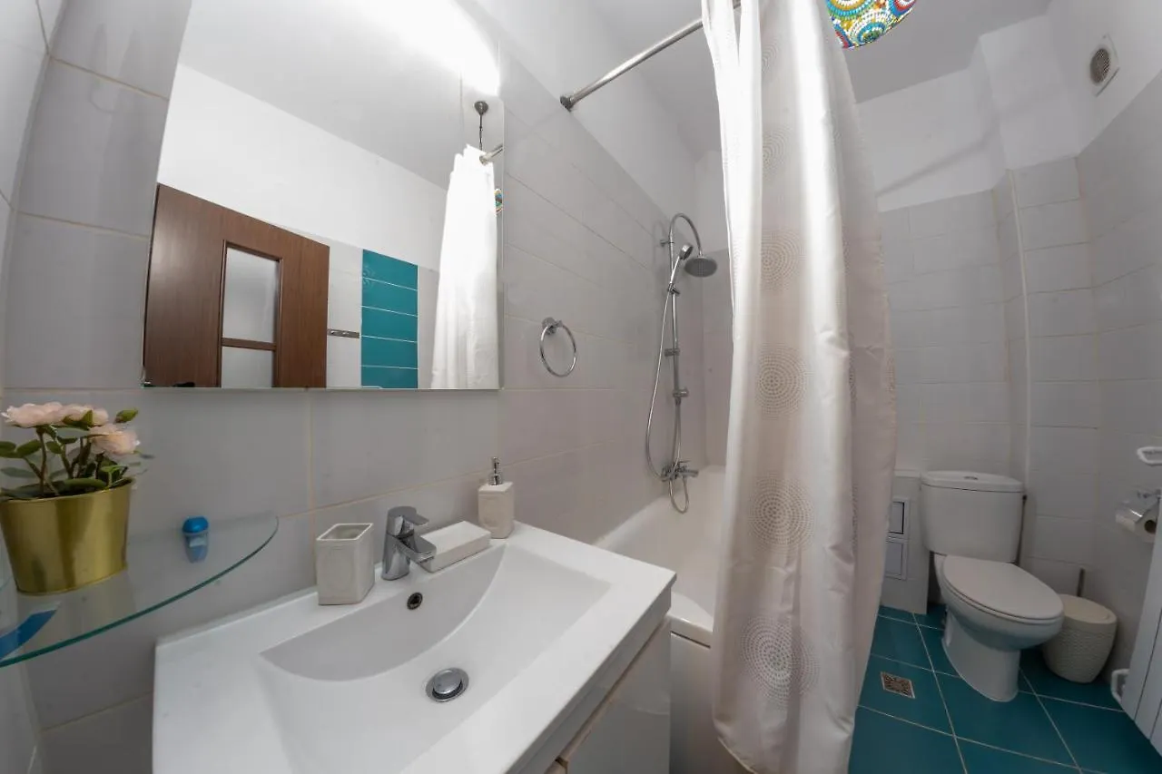 Rare Vintage 1Br Apt W Balcony & Self Check In Apartment Bucharest Romania